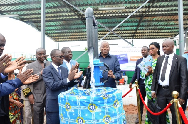 EAU POTABLE : LE PREMIER MINISTRE, AMADOU GON COULIBALY, MET EN SERVICE A GAGNOA UNE UNITE DE 2 000 M3 SUPPLEMENTAIRES